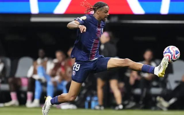 关于出色发挥首场状态出色，拜仁观众沸腾！，穆古鲁扎重返赛场赛场气氛高涨的信息-爱游戏移动平台