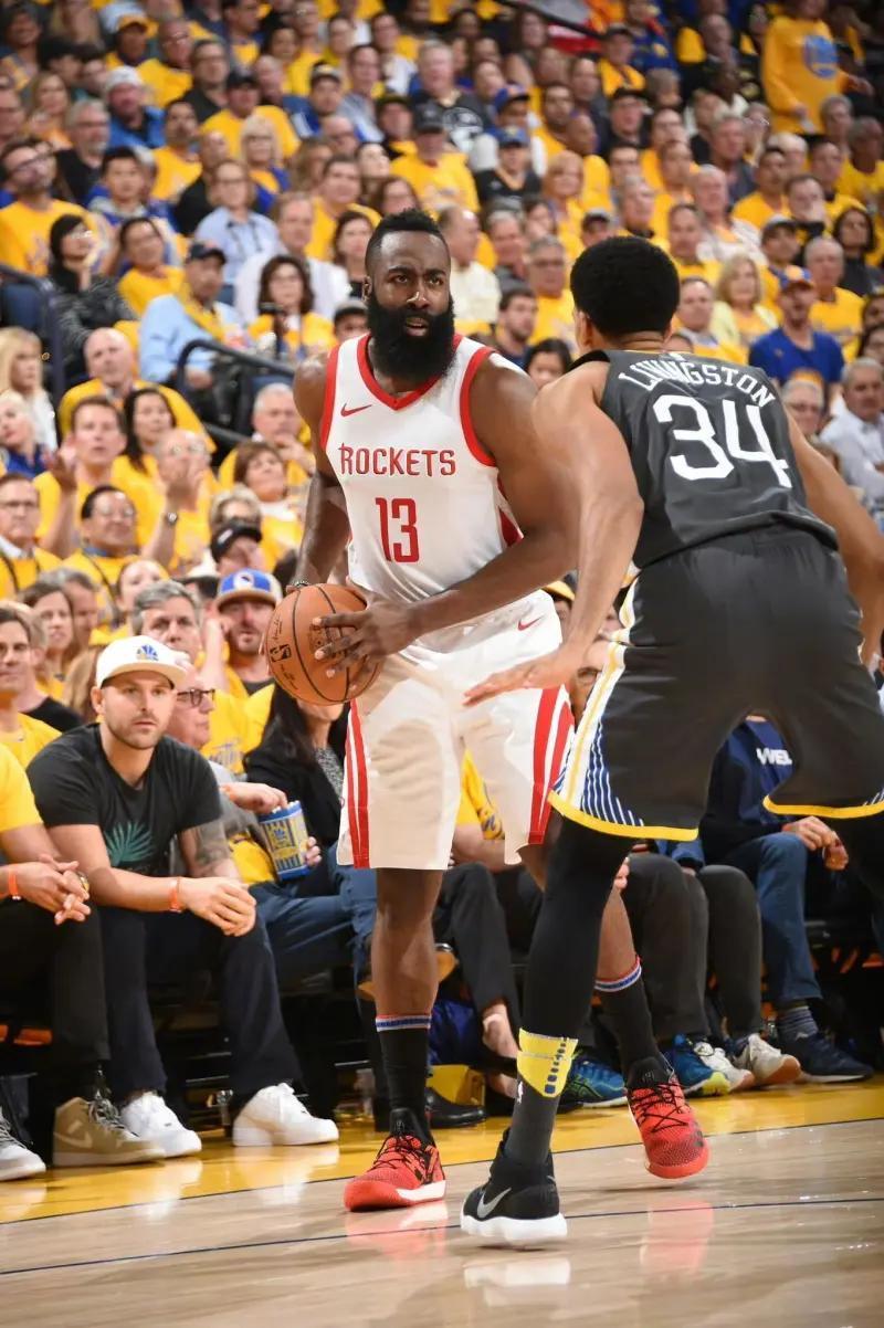 关于哈登重返赛场，大比分获胜首场状态出色，C9观众沸腾！全场沸腾不已的信息-爱游戏游戏体验